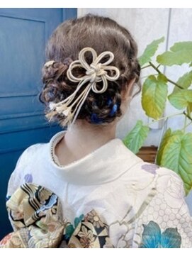 ティティ(titi) ☆成人式☆フルールヘア☆