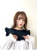 外ハネミディアムスタイル