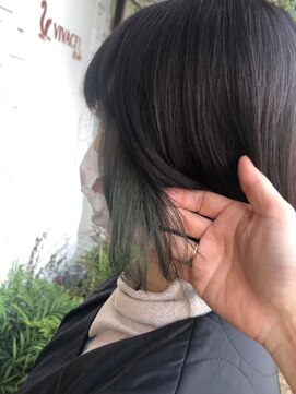 ヴィヴァーチェイルソーレ(VIVACE ilsole) 10代20代30代大人可愛い艶感アッシュグレージュインナーカラー