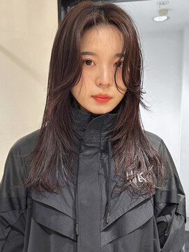 アイヴィ 表参道(IVY) レイヤーカットミディアム レッドブラウンお洒落モードヘア