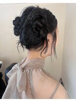 ホテリー(Hotely)&nbsp;ヘアセット結婚式お呼ばれアップスタイル