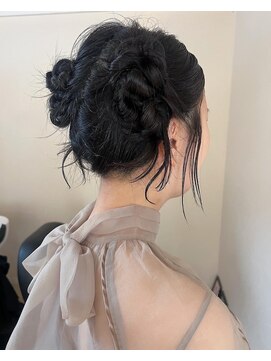 ホテリー(Hotely) ヘアセット結婚式お呼ばれアップスタイル