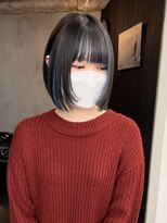 キラ 原宿(KILLA)&nbsp;グレーベージュ_レイヤーロング_インナーカラーイヤリングカラー