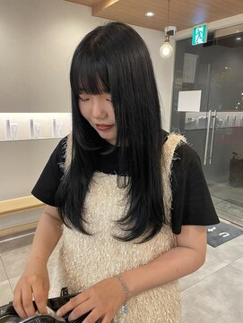 ウタリ(utari) ざぐざくレイヤーカット【難波 桜川/レイヤーカット】