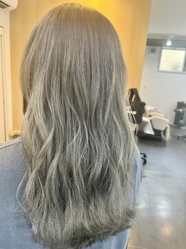 リット(Lit) ライトグレージュ