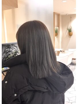 シアン 栄店(CYAN.) ブリーチなしでできるオリーブグレージュ