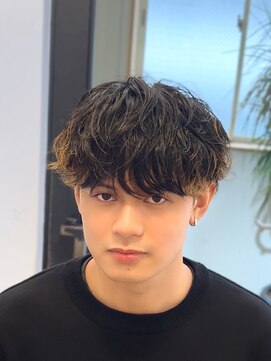 リンダ(LYNDA) 波巻きツイストスパイラル/シャドウパーマ/メンズマッシュ/仙台