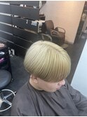ブロンドヘアー