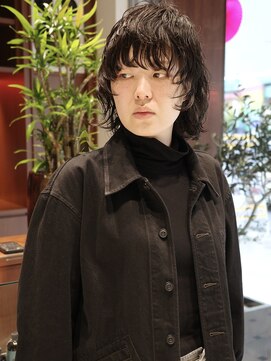 ウィム(wim) 『ウルフパーマ』パーマヘア/ウルフレイヤー/レイヤーパーマ