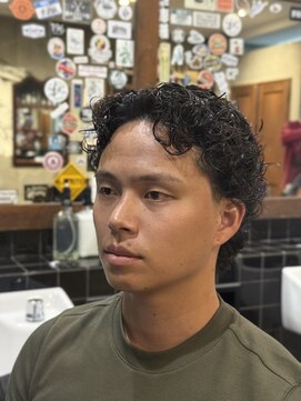 エルエー バーバーショップ 草津店(L.A BARBERSHOP) カーリーパーマ