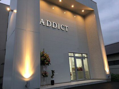 アディクト(ADDICT)の写真