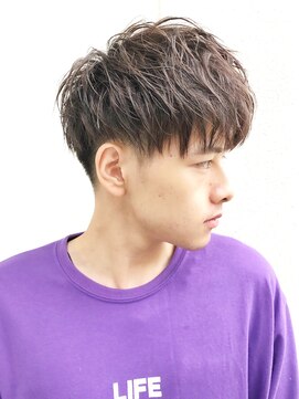 キアラ(Kchiara) 窪田正孝風パーマスタイル×スパイラル×刈り上げ