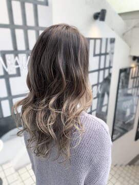 イヴァン アンド リズ 奈良店(IVAn ＆ LIZ) #グラデーションカラー