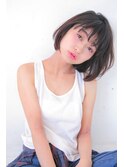 フェミニティ ナチュラルアッシュ 大人かわいい 束感ショート