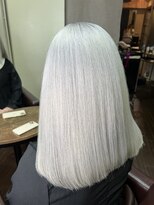 テテ(TETE) ホワイト 心斎橋×長堀橋