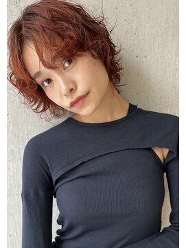 バロンフェム(baLon.fem) 【Stylist 本田愛】ニュアンスパーマで柔らかさと女性らしさ