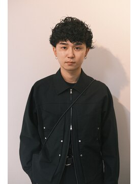 フェイヴィーズ(FavyS) ツーブロックマッシュスパイラルパーマ 大阪美容室メンズ