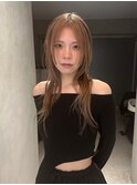 顔まわりレイヤーカットロングハッシュカットブリーチ袋町
