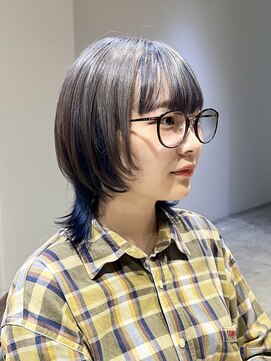 グラッド(GLAD.) ミディアムウルフカット/レイヤーウルフ/顔まわりレイヤーカット