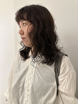 ニーム(nimes) ミディアムドライパーマ