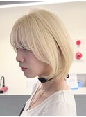 ハイトーンカラー/ホワイトブロンド/レイヤーボブ/池袋