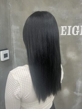 エイト チャタン 沖縄北谷店(EIGHT chatan) 透明感のあるグレーカラー