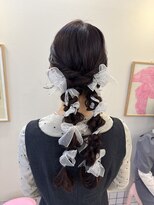 ヘアメイクアンドセットサロン リッコ(Hair make&set salon Ricco)&nbsp;【梅田ヘアセット】ツイン編み下ろし