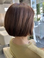 エマ ネクサス(EMA NEXUS)&nbsp;【骨格を美しく魅せる】襟足ギリギリで引き締める大人のボブ