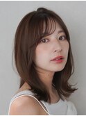 韓国風くびれミディアムボブハッシュカット