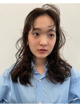 ナループロアオハナ(Nalu pu loa ohana) ロングのレイヤースタイル