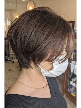 ハピネス(Happiness) 30代40代50代 丸みのあるショートスタイル