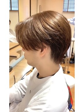 ヴェロ 福井(VeRO) ブラウンカラーとセンターパートウルフでオシャレ度UP！