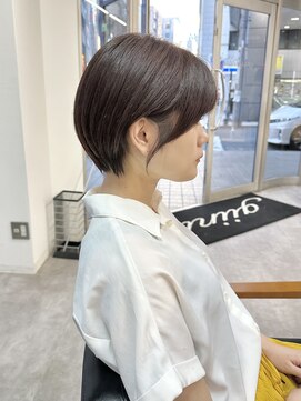 ジーニー 横浜(giinii) 丸みショート【村山武史】