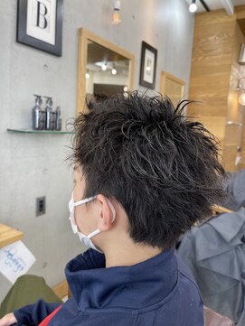 オーブヘアー ウノ(AUBE HAIR uno) スパイキーショートツイストスパイラルパーマアップバング