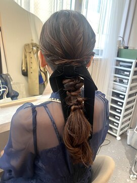 ミラ(Mila) セミロングからふんわり編み下ろし♪