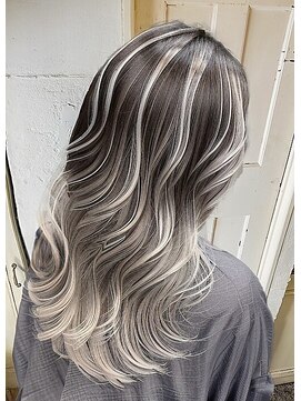 エノア 青山(ENORE) ハイライト/バレイヤージュ/グラデーションカラー/ダブルカラー