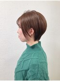 オリーブベージュ ショートボブ