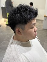 ヒュイル バイ ニアウ(Hwyl by Niau)&nbsp;メンズカットスパイキーショート刈り上げニュアンスパーマ眉毛