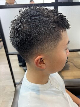 クロムトウキョウ ザ バーバー 新宿本店(CHROM TOKYO the Barber) スキンフェードショート
