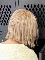 ヲタク(wotaku.) ブロンドベージュホワイトベージュトリプルカラーブリーチ2回