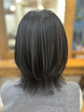 ニューラインギンザ(New-Line 銀座) レイヤーくびれミディ グレージュ