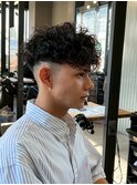 スパイキーショート　フェード　スペインカール　ルーズパーマ