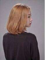 キヴィ(kivi)&nbsp;高発色ダブルカラー×大人ハイトーンボブ ブリーチ