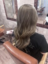 ヘアサロン アプリ(hair salon APPLI) 柔らかく魅せるミルクティーベージュ♪