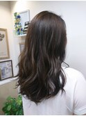 透けネイビー×ゆるスパイラルパーマ