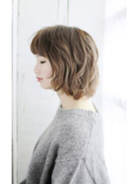 アルネ プラスエヌ(ARNE+n) ２０代３０代４０代　アンニュイなボブ