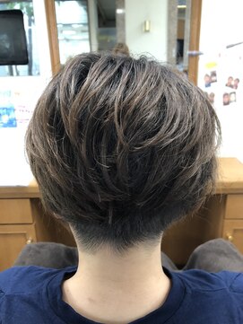 ヘアーメイクエアーセントラーレ(HAIR MAKE air Zentrale) クーリッシュショート