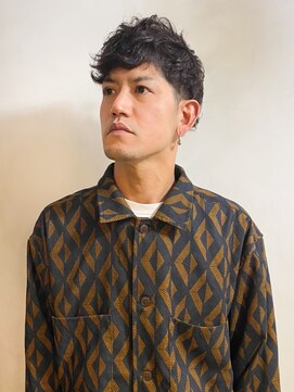 オースト ヘアー ステラ 新宿店(Aust hair Stella) ワイルドおしゃれパーマ　サイドパート　kizashi