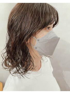 マージュ ギンザ(marju GINZA) コテ巻き風パーマ ゆるふわパーマ オリーブベージュ