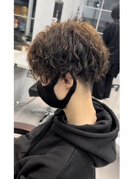 エレナ(elena) ツイストスパイラルパーマアップバングセンターパート束感